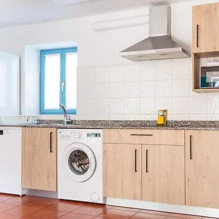 Casa Pedroso بيت للعطل *